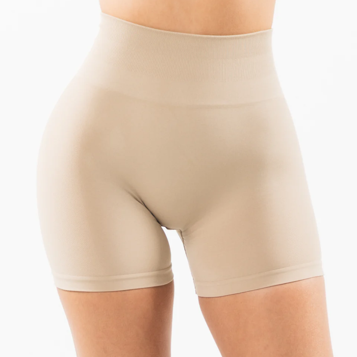 Alphalete - Amplify Ultra-High Rise Short - Linen