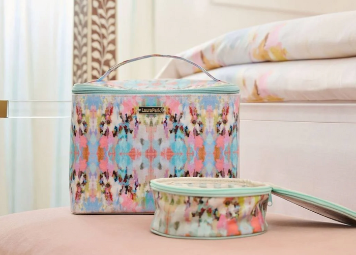 Brooks Avenue Cosmetic Train Case