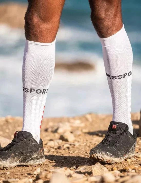 Compressport | Full Socks Run | White