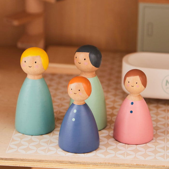 Dolls House Furniture & People Set