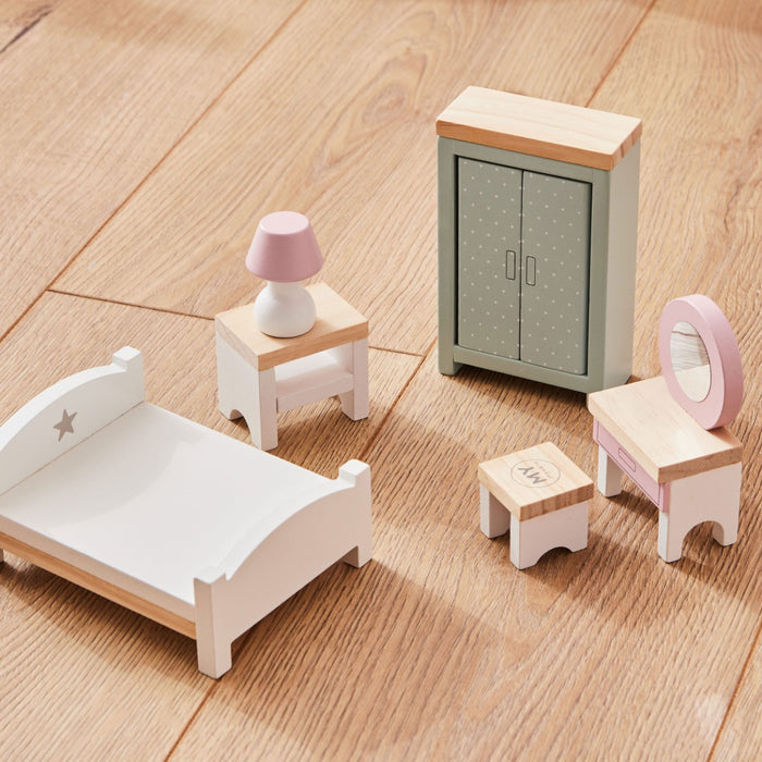 Dolls House Furniture & People Set