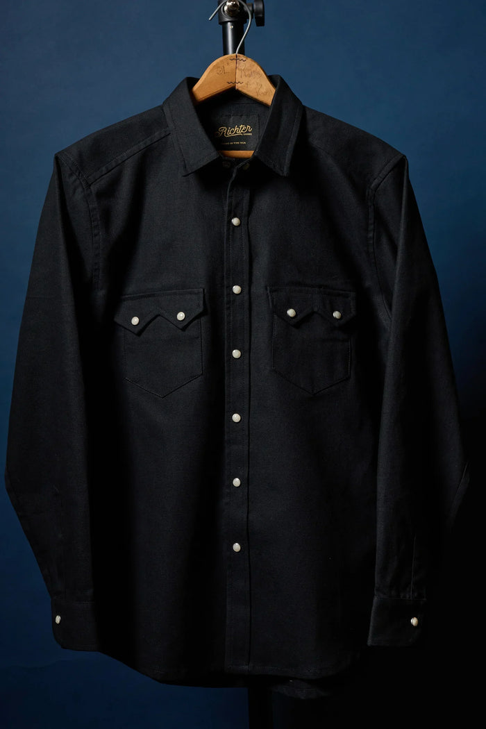 Duck_Canvas_Weekday_Western_in_Sawtooth_Black_Front