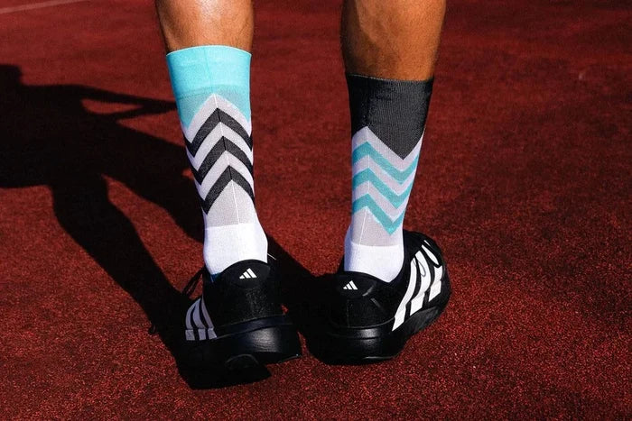 Incylence | Running Volts | Cyan / Black