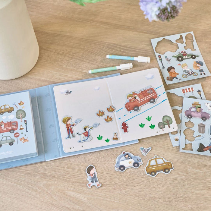 Little Dutch® Magnetic Activity Book Jim Vehicles – slika 6