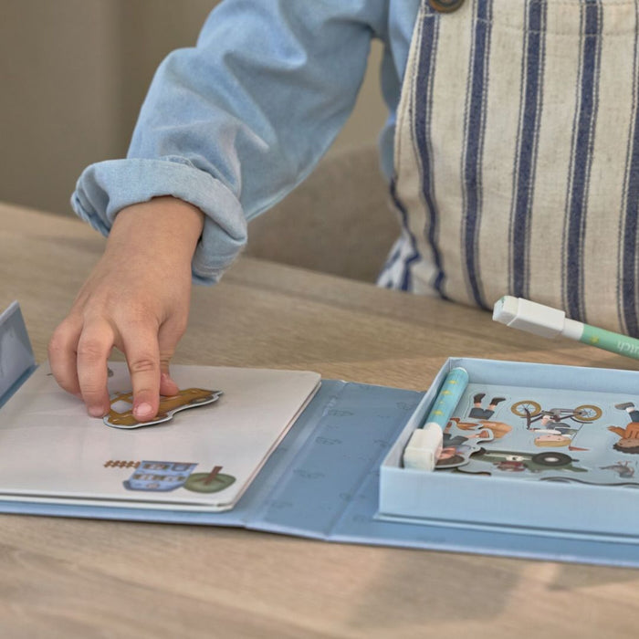 Little Dutch® Magnetic Activity Book Jim Vehicles – slika 7