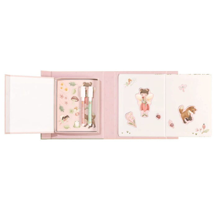 Little Dutch® Magnetic Activity Book Rosa Fairy Garden – slika 3