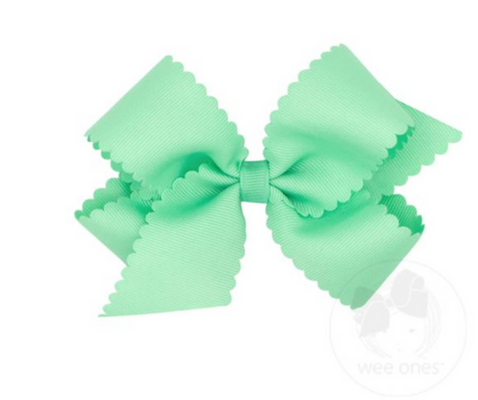 Medium Scallop Bow- Mint
