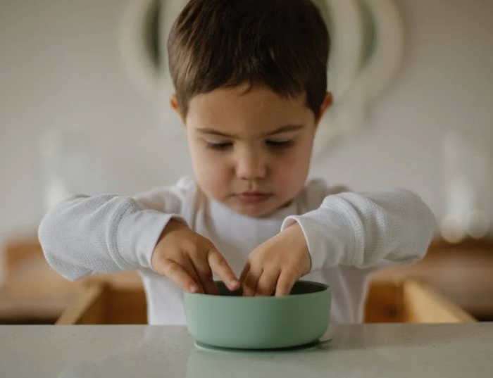noüka Suction Bowl - Leaf