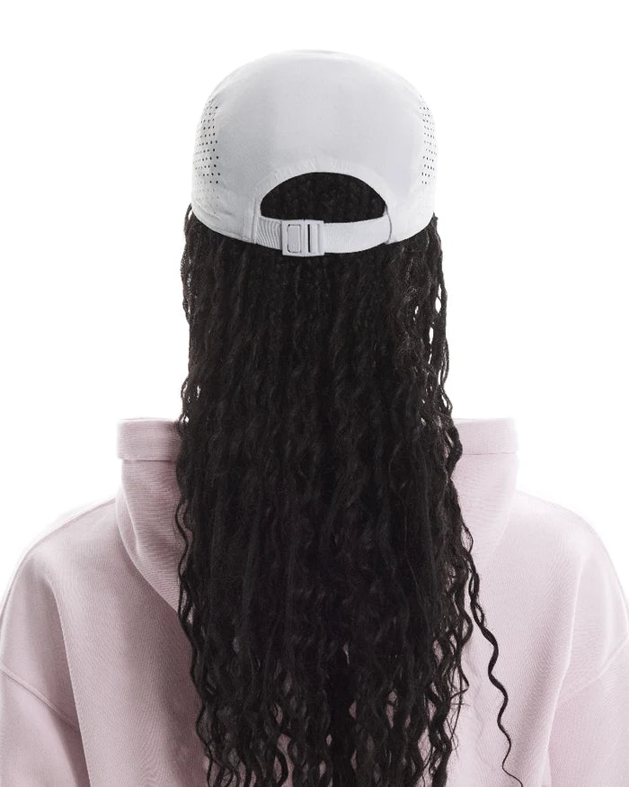 ON | Lightweight Cap | White