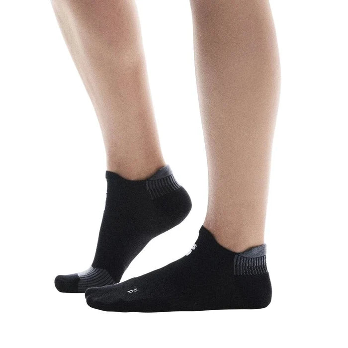 ON | Performance Run Sock Low | Black / Eclipse