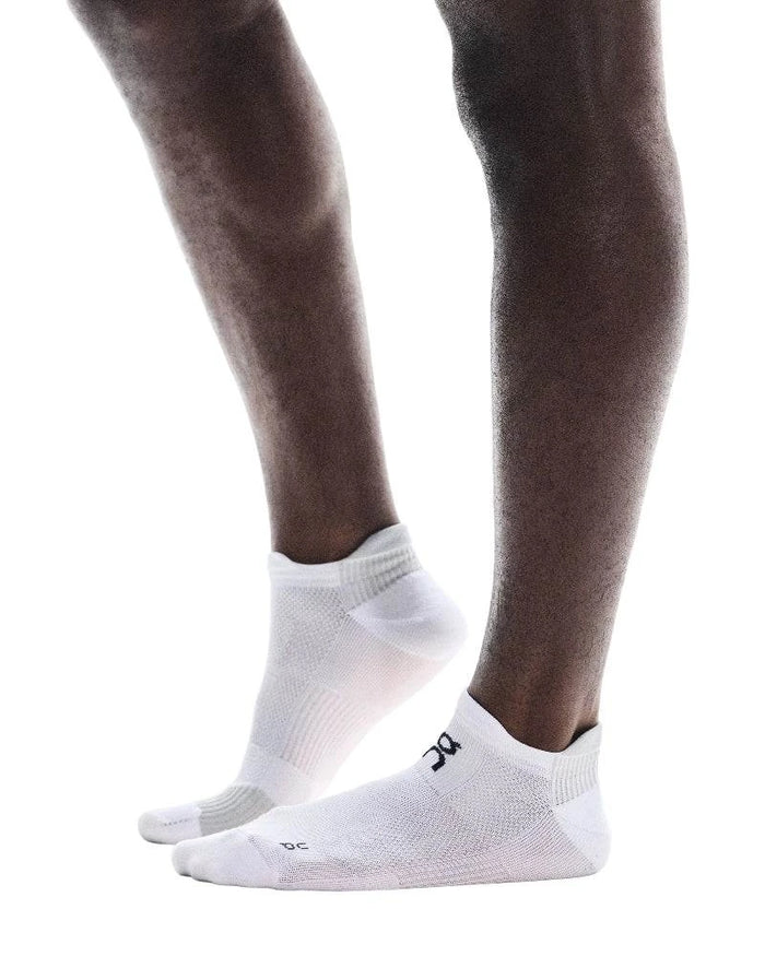 ON | Performance Run Sock Low | White / Glacier