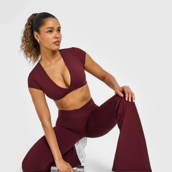 Oner Active - UnifiedMove Twist Front Short Sleeve Crop Top White Logo | Rosewood