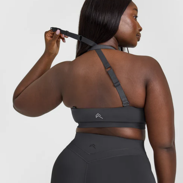 Oner Active - UnifiedMove Twist Sports Bra | Coal