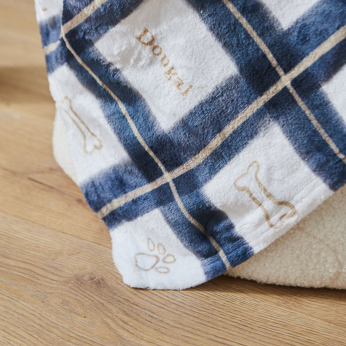 Personalised Dogs Checked Fleece Blanket