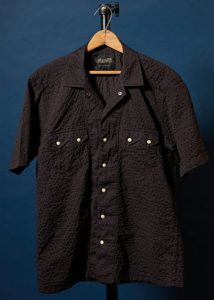 Salado Seersucker in Chevron Charcoal