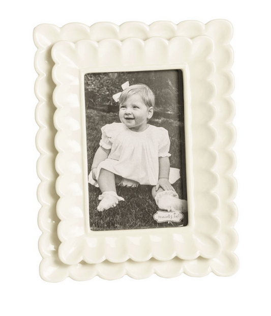 Small White Scalloped Frame