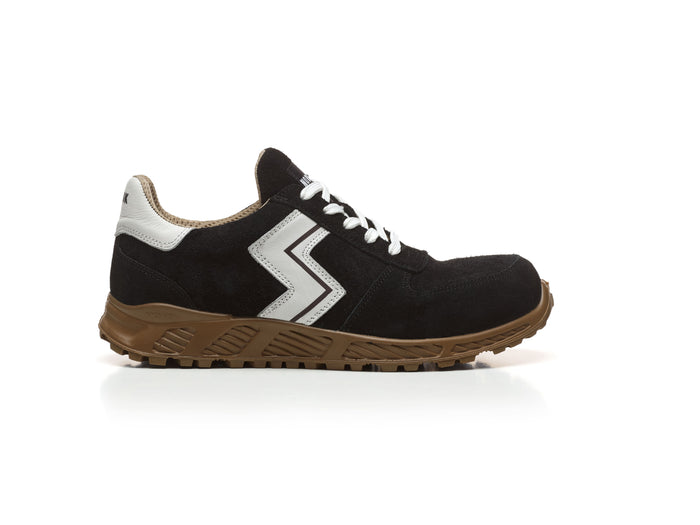 SNKR Street Black