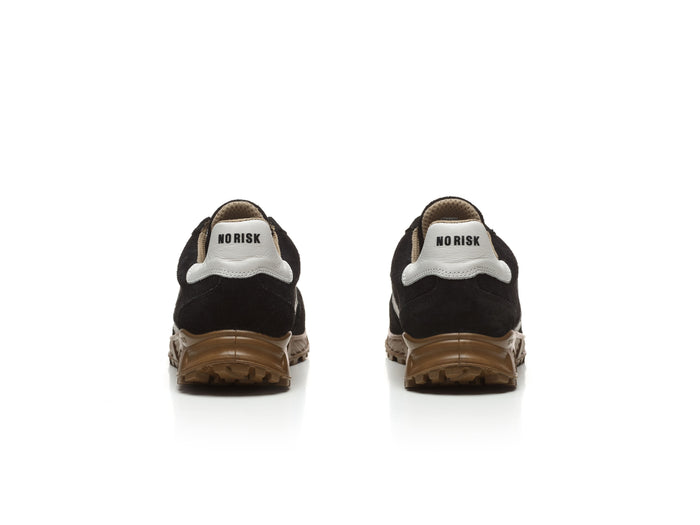 SNKR Street Black