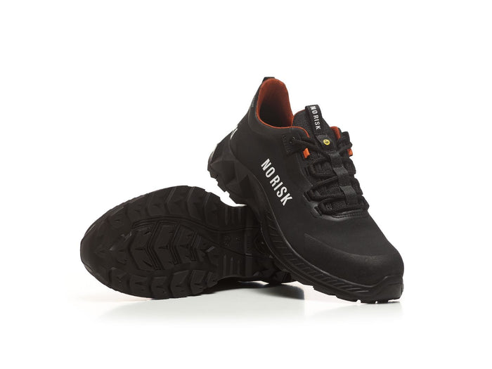 X-TREME Low Black